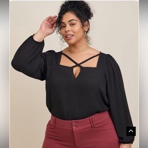 Torrid Georgette Keyhole Long Sleeve Blouse 2